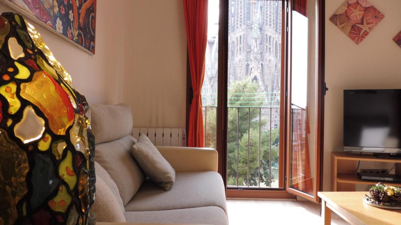 Absolute Sagrada Familia Apartment Барселона Екстериор снимка